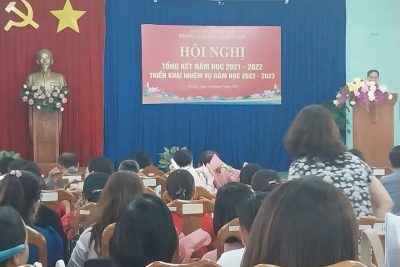 TRƯỜNG LƯƠNG THẾ VINH NHẬN GIẤY KHEN CỦA UBND HUYỆN EAKAR TẠI HỘI NGHỊ TỔNG KẾT NĂM HỌC 2021- 2022, TRIỂN KHAI PHƯƠNG HƯỚNG, NHIỆM VỤ NĂM HỌC 2022-2023 TẠI PHÒNG GD & ĐT HUYỆN EAKAR.
